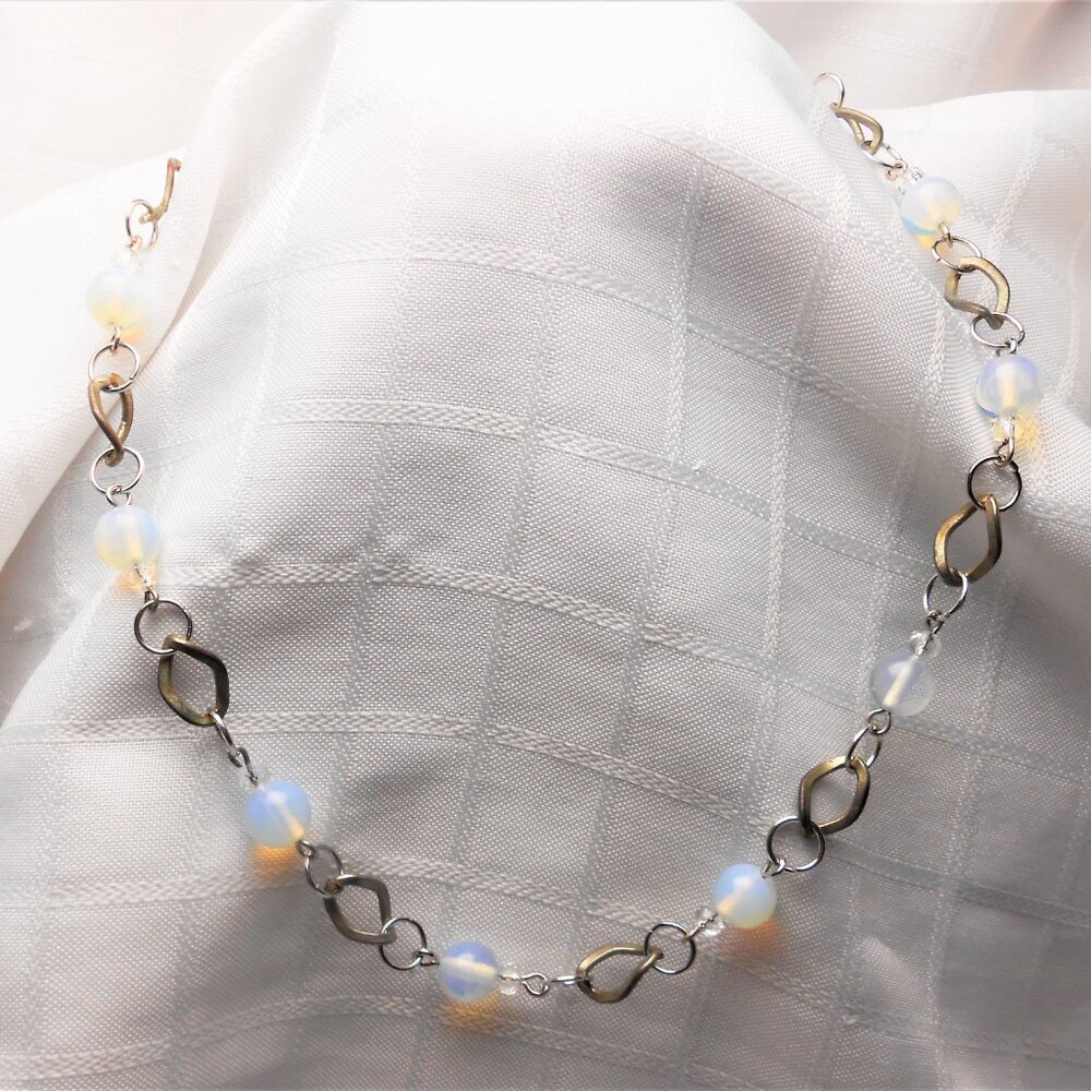 No.995 Handmade necklace & earrings with mexican opales & antique silver rings